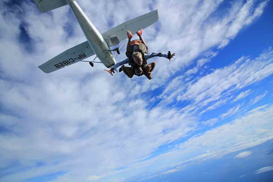 菲律賓海島旅遊勝地「宿霧市」熱門景點 Skydiving-Bantayan-Island-Cebu 菲律賓海島旅遊勝地「宿霧市」熱門景點 Skydiving-Bantayan-Island-Cebu