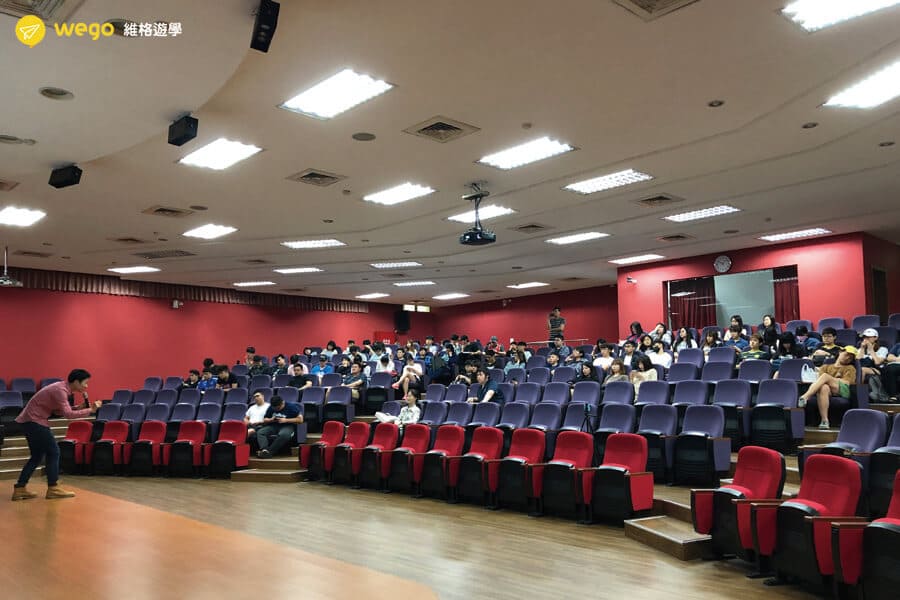 菲律賓遊學x澳洲打工度假 2019公益演講 新竹中華大學演講 菲律賓遊學x澳洲打工度假 2019公益演講 新竹中華大學演講